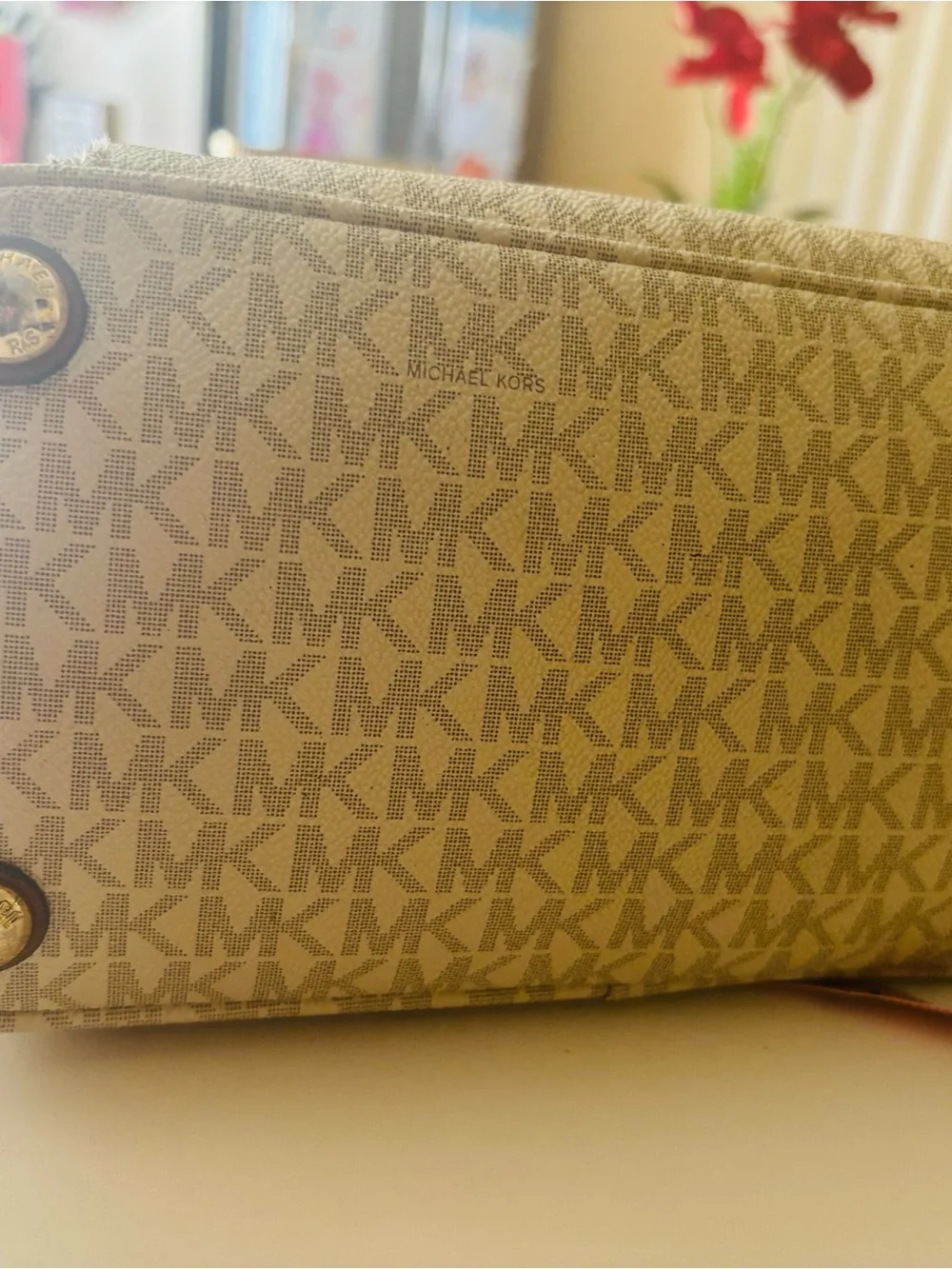 Michael Kors Jet Set Logo Pocket Tote Bag